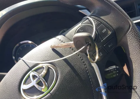 2019 Toyota Corolla Le z USA, uszkodzony, nr VIN 5YFBURHE9KP882909